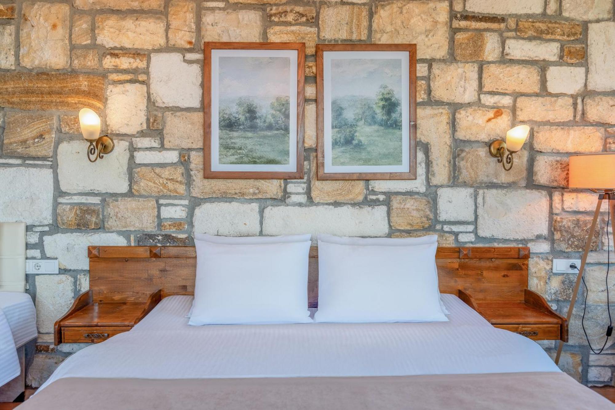 Kozbeyli Konagi Hotel Yenifoca Bagian luar foto