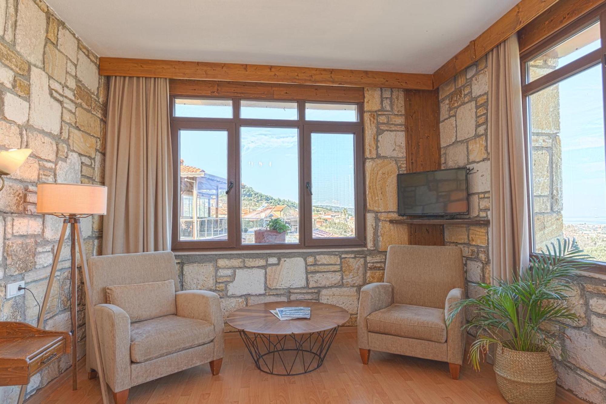 Kozbeyli Konagi Hotel Yenifoca Bagian luar foto